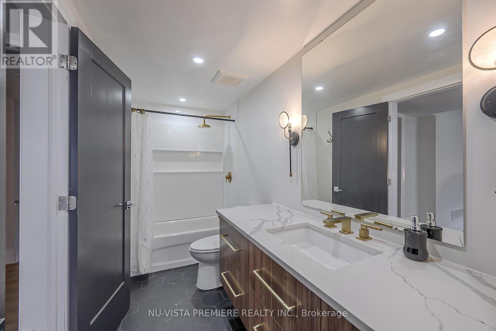 7501 Silvercreek Crescent, London South, Ontario  N6P 0A1 - Photo 43 - X12972136