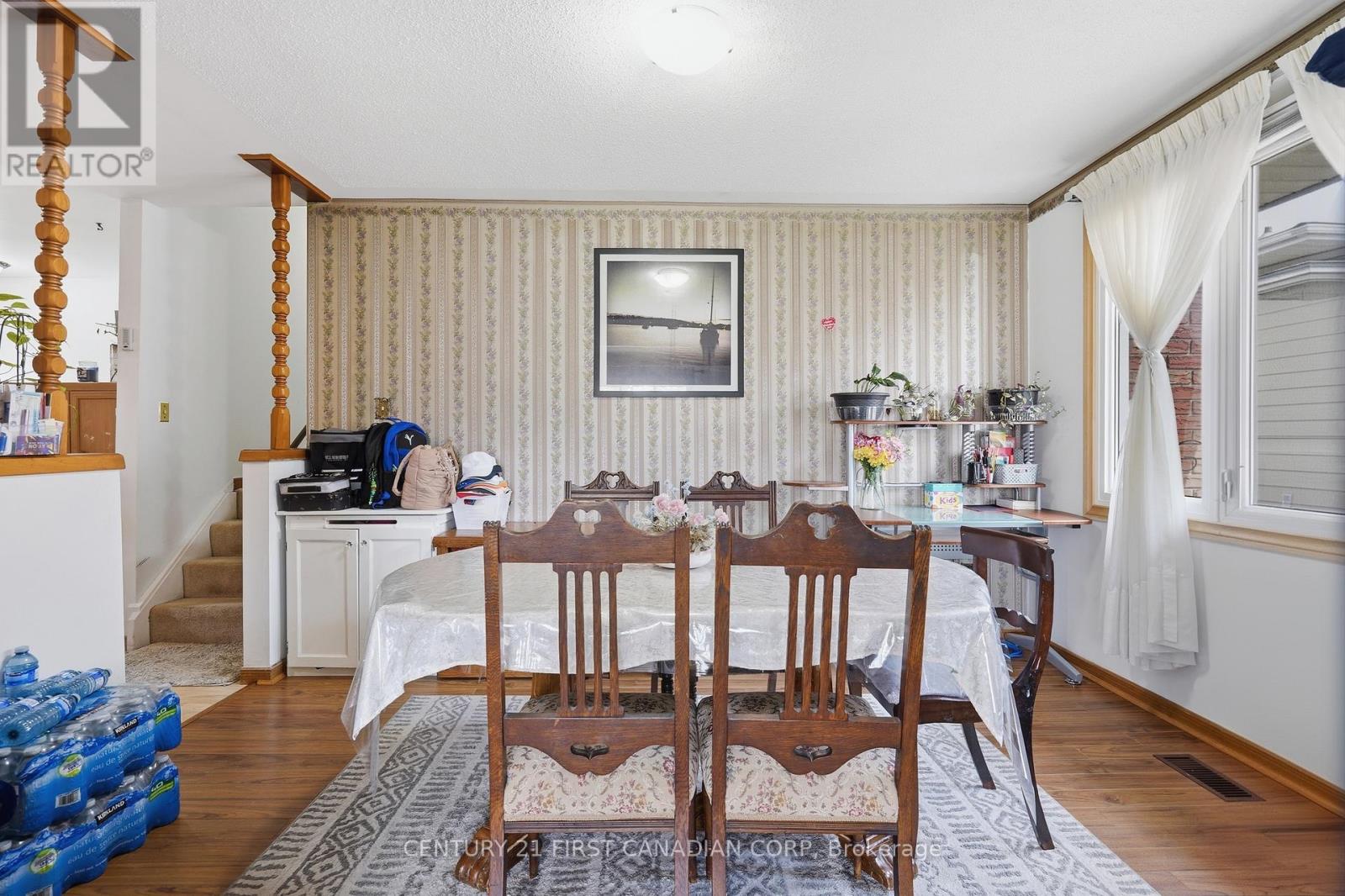 99 Muriel Crescent, London South, Ontario  N6E 2K4 - Photo 10 - X12972230