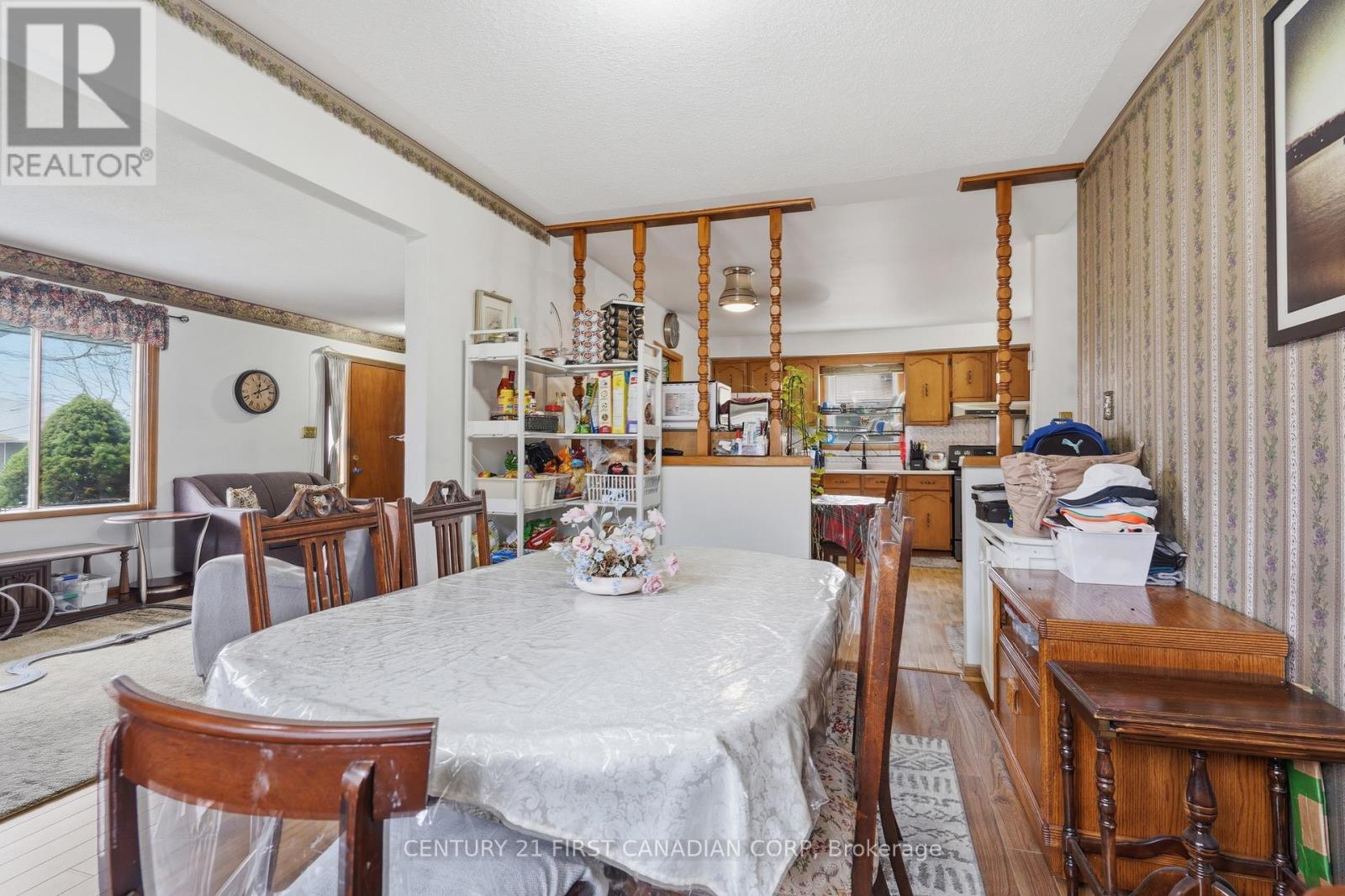 99 Muriel Crescent, London South, Ontario  N6E 2K4 - Photo 12 - X12972230