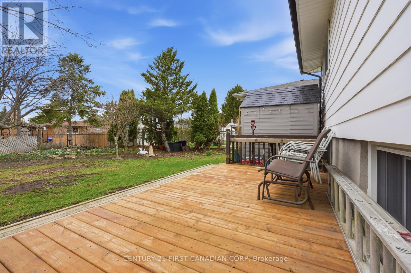 99 Muriel Crescent, London South, Ontario  N6E 2K4 - Photo 29 - X12972230