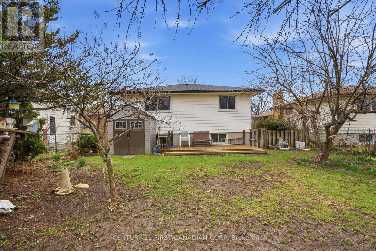 99 Muriel Crescent, London South, Ontario  N6E 2K4 - Photo 36 - X12972230