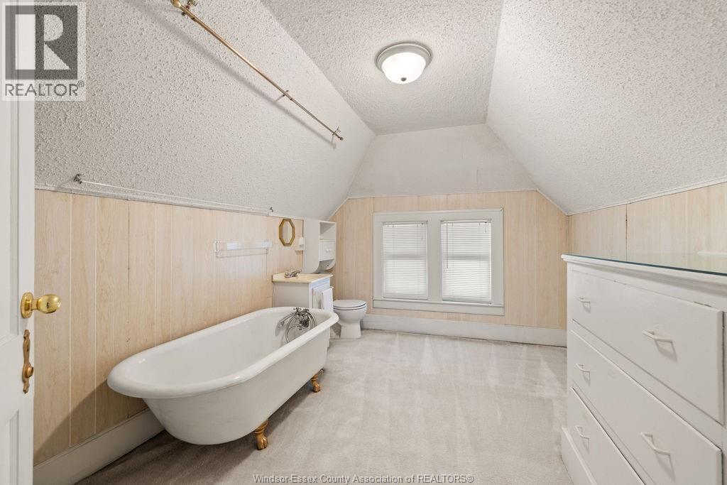 2203 Victoria, Windsor, Ontario  N8X 1R2 - Photo 35 - 26007485