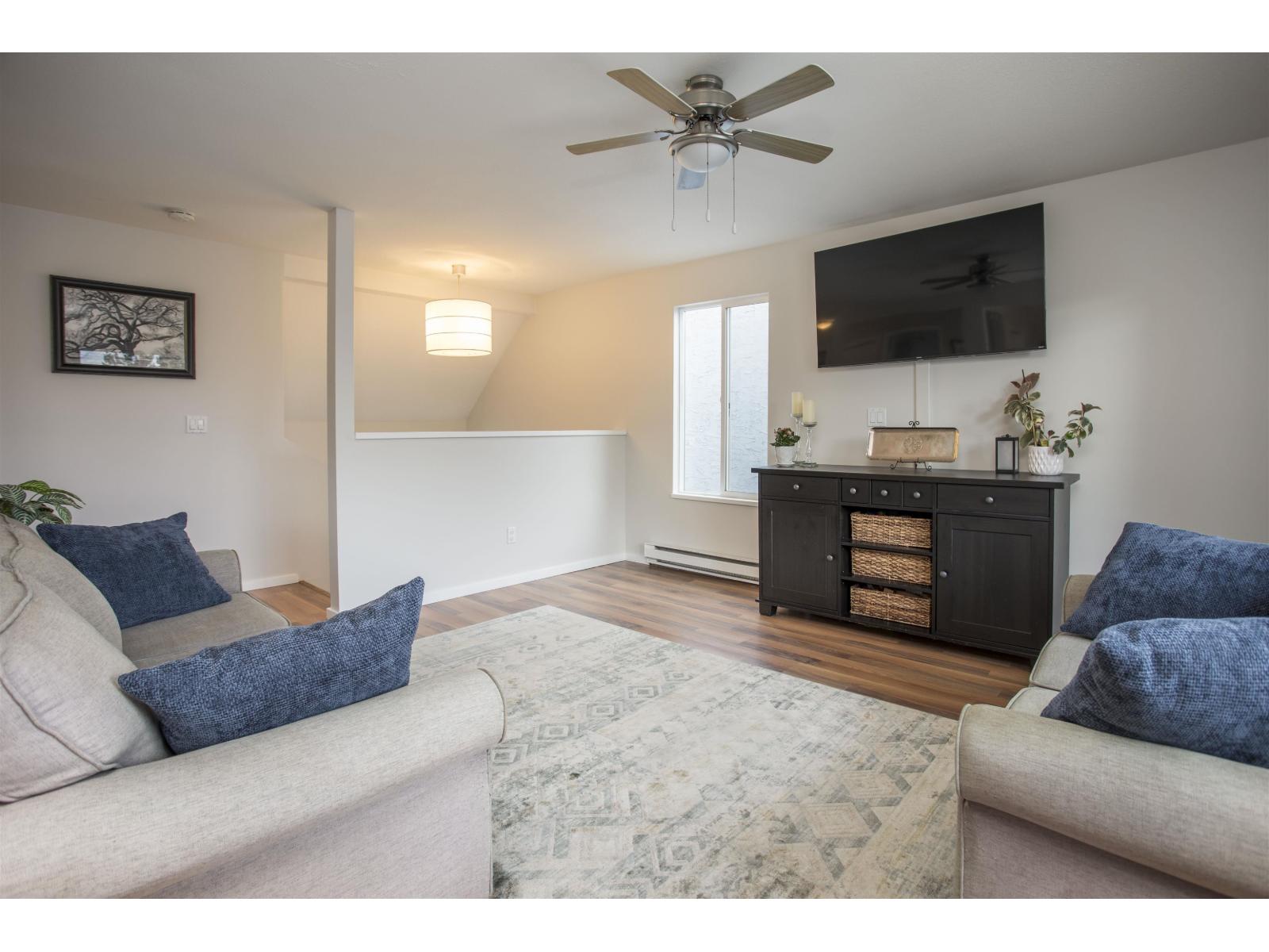 6016 Brooks Crescent, Surrey, British Columbia V3S 7L2 - Photo 5 - R3107233