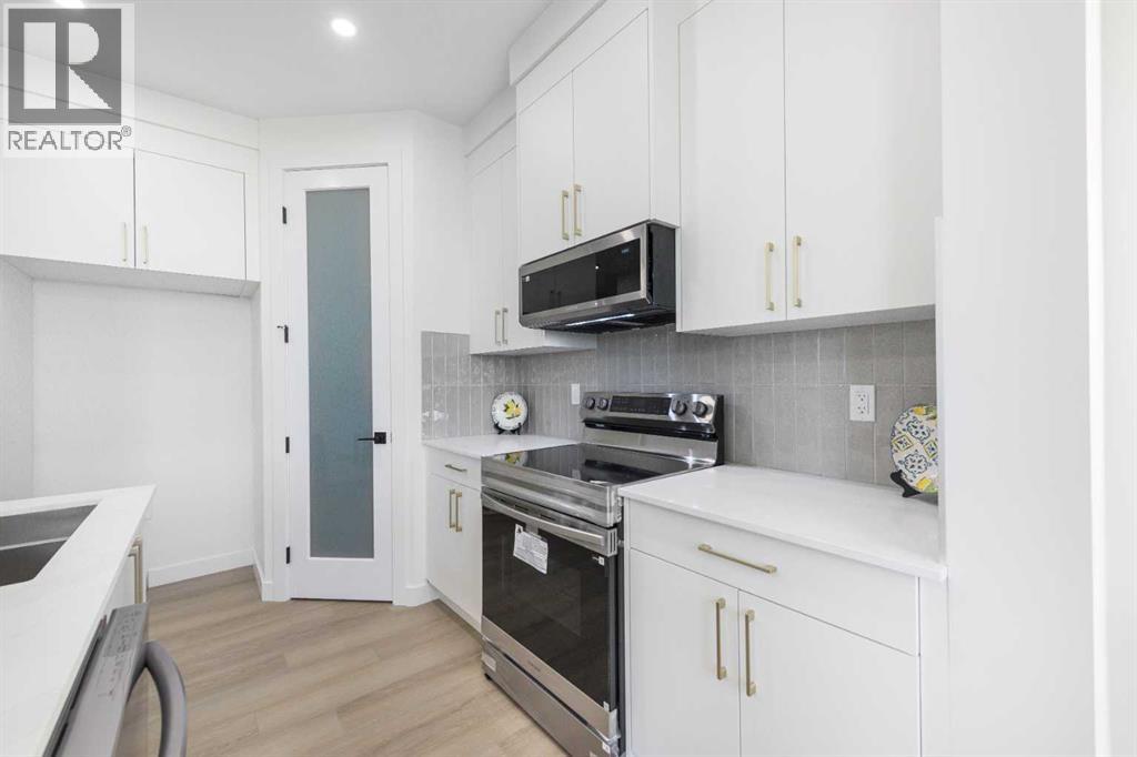 108 Heritage Manor, Cochrane, Alberta T4C 3K8 - Photo 13 - A2290928