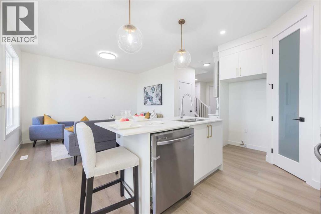 108 Heritage Manor, Cochrane, Alberta T4C 3K8 - Photo 14 - A2290928