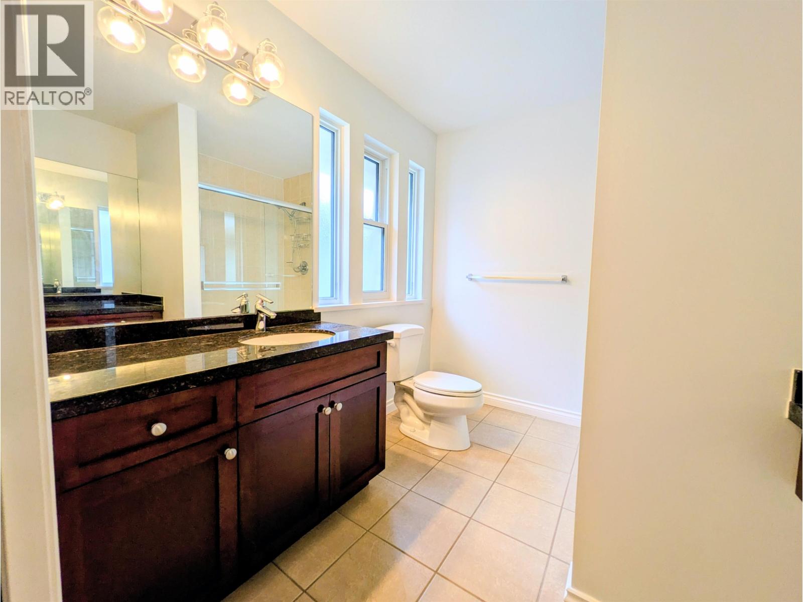 232 Fourth Avenue, New Westminster, British Columbia  V3L 1N7 - Photo 7 - R3098785