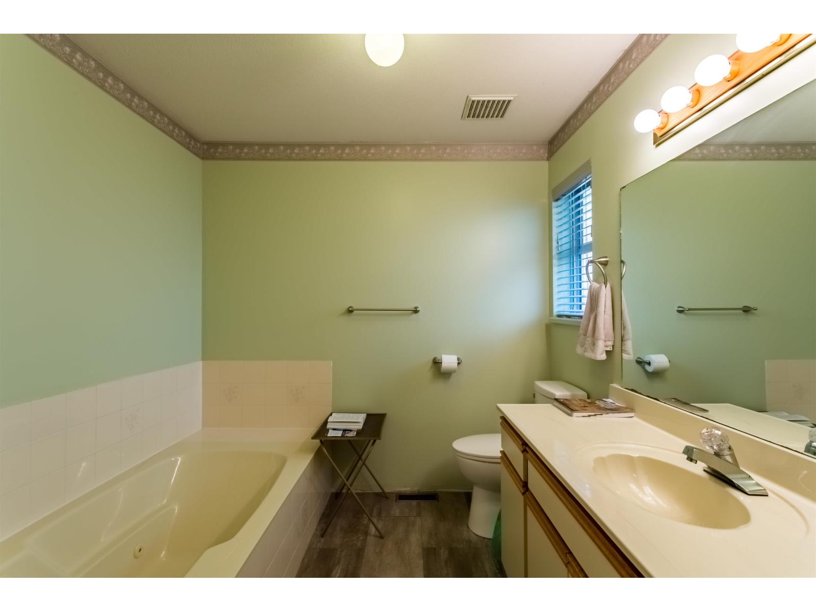 12717 114 Avenue, Surrey, British Columbia V3V 3P2 - Photo 14 - R3108254