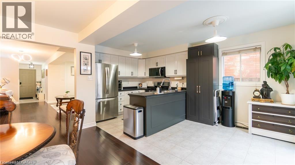 2062 Westmount Drive, Oakville, Ontario  L6M 3P2 - Photo 12 - 40818266