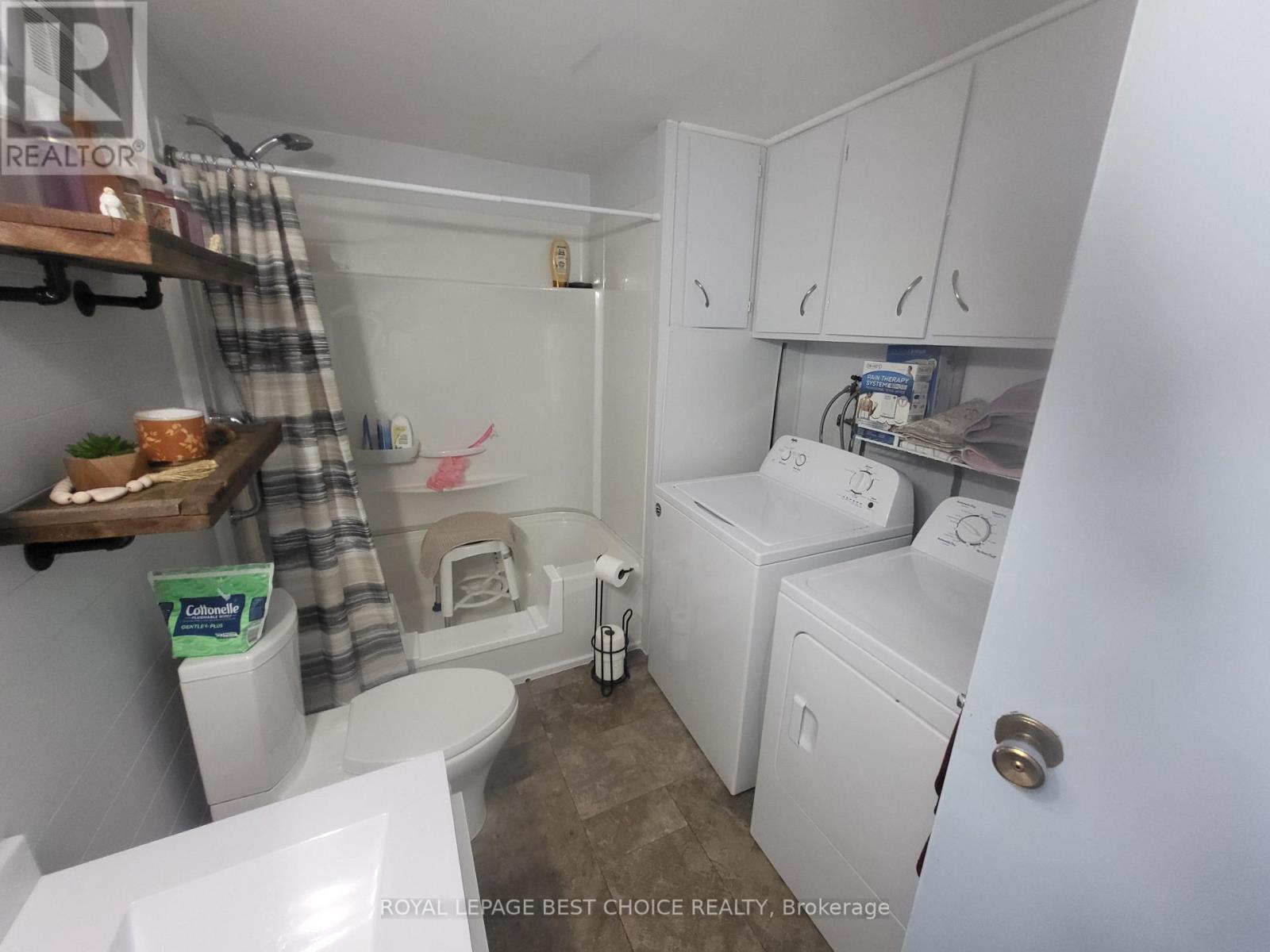 24 Goward Avenue W, Temagami, Ontario  P0H 2H0 - Photo 11 - X12972002
