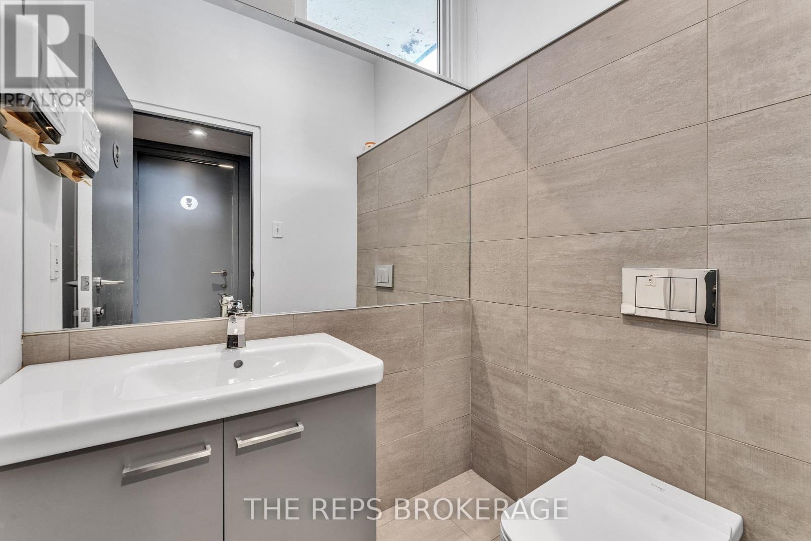 43-45 Eccles Street W, Ottawa, Ontario  K1R 6S3 - Photo 30 - X12971954