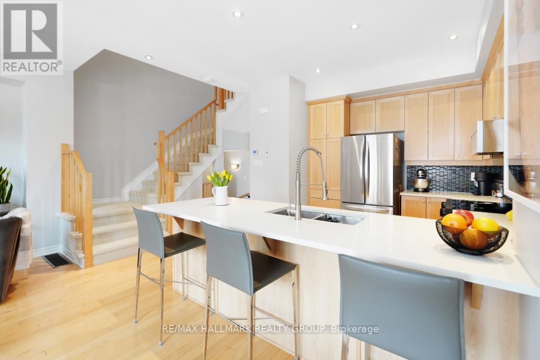 125 Watchhorn Grove, Ottawa, Ontario  K1V 2N3 - Photo 16 - X12971958