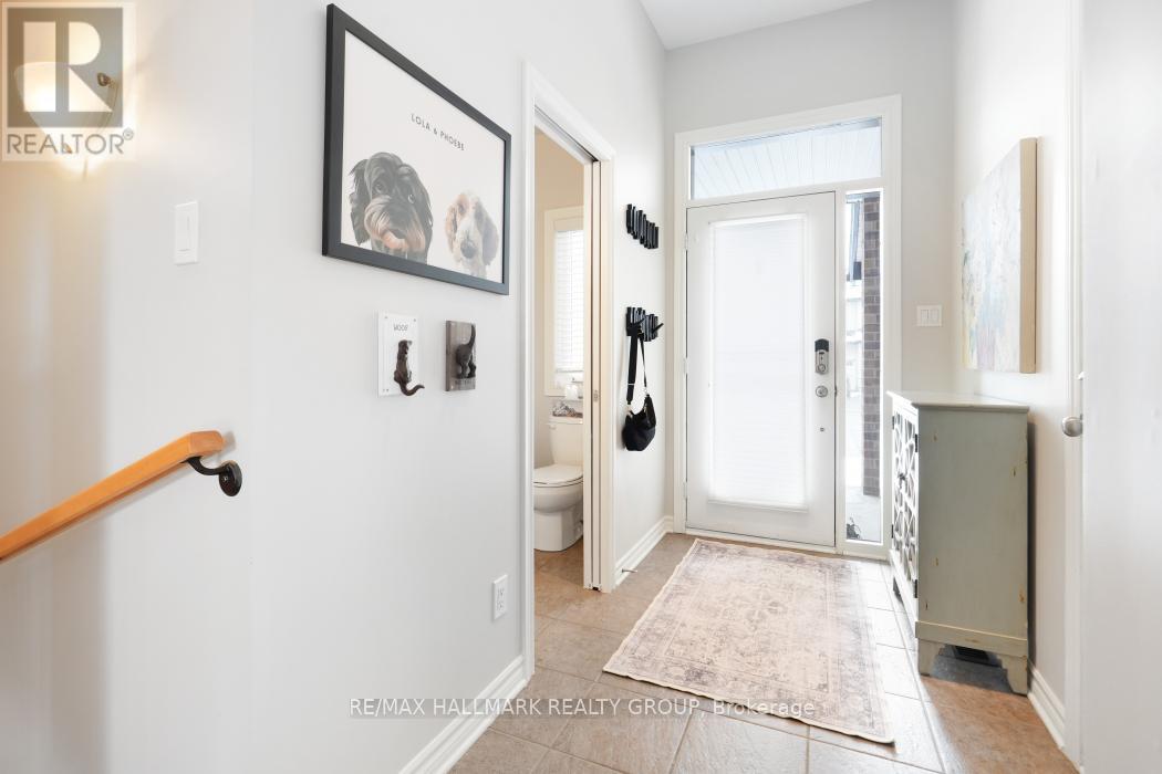 125 Watchhorn Grove, Ottawa, Ontario  K1V 2N3 - Photo 7 - X12971958