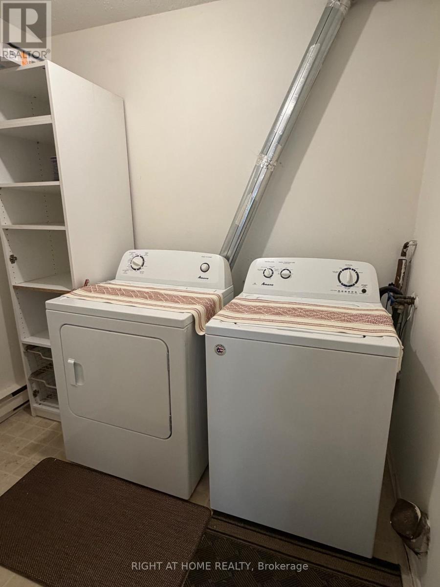 E - 1033 Cummings Avenue, Ottawa, Ontario  K1J 9K6 - Photo 12 - X12972172