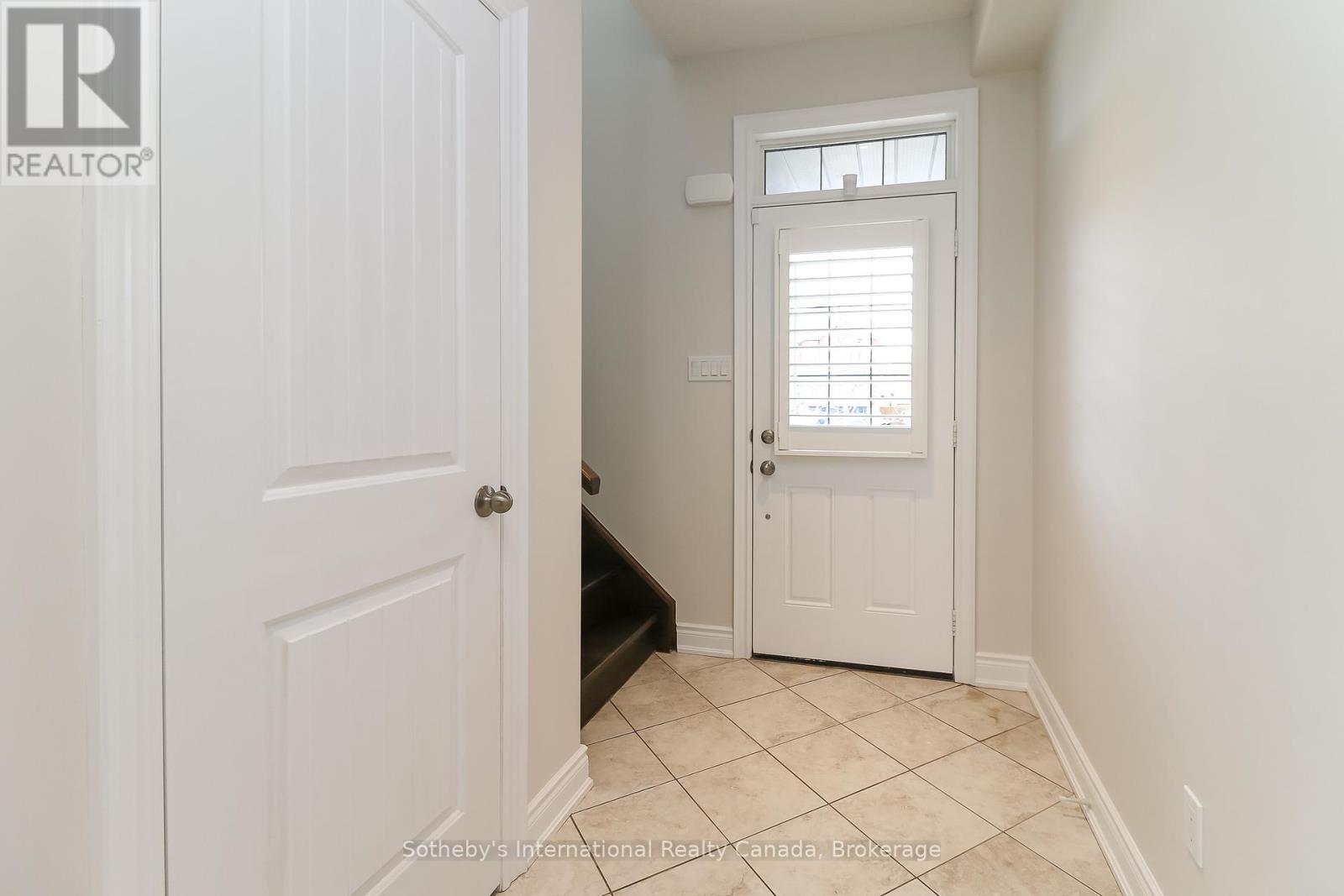 75 Garbutt Crescent, Collingwood, Ontario L9Y 0H7 - Photo 3 - S12972140