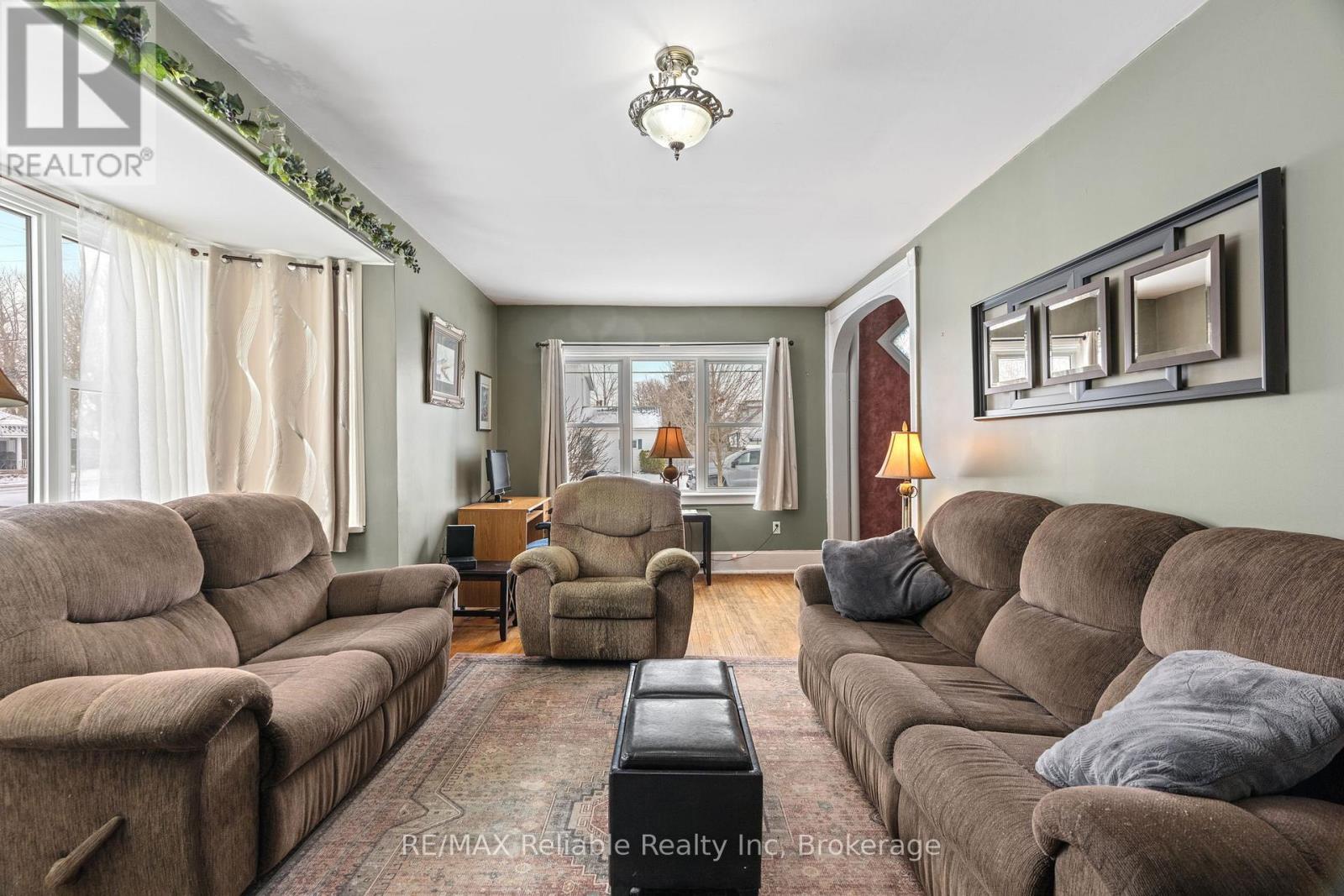 25 Jarvis Street N, Huron East (Seaforth), Ontario  N0K 1W0 - Photo 9 - X12972000