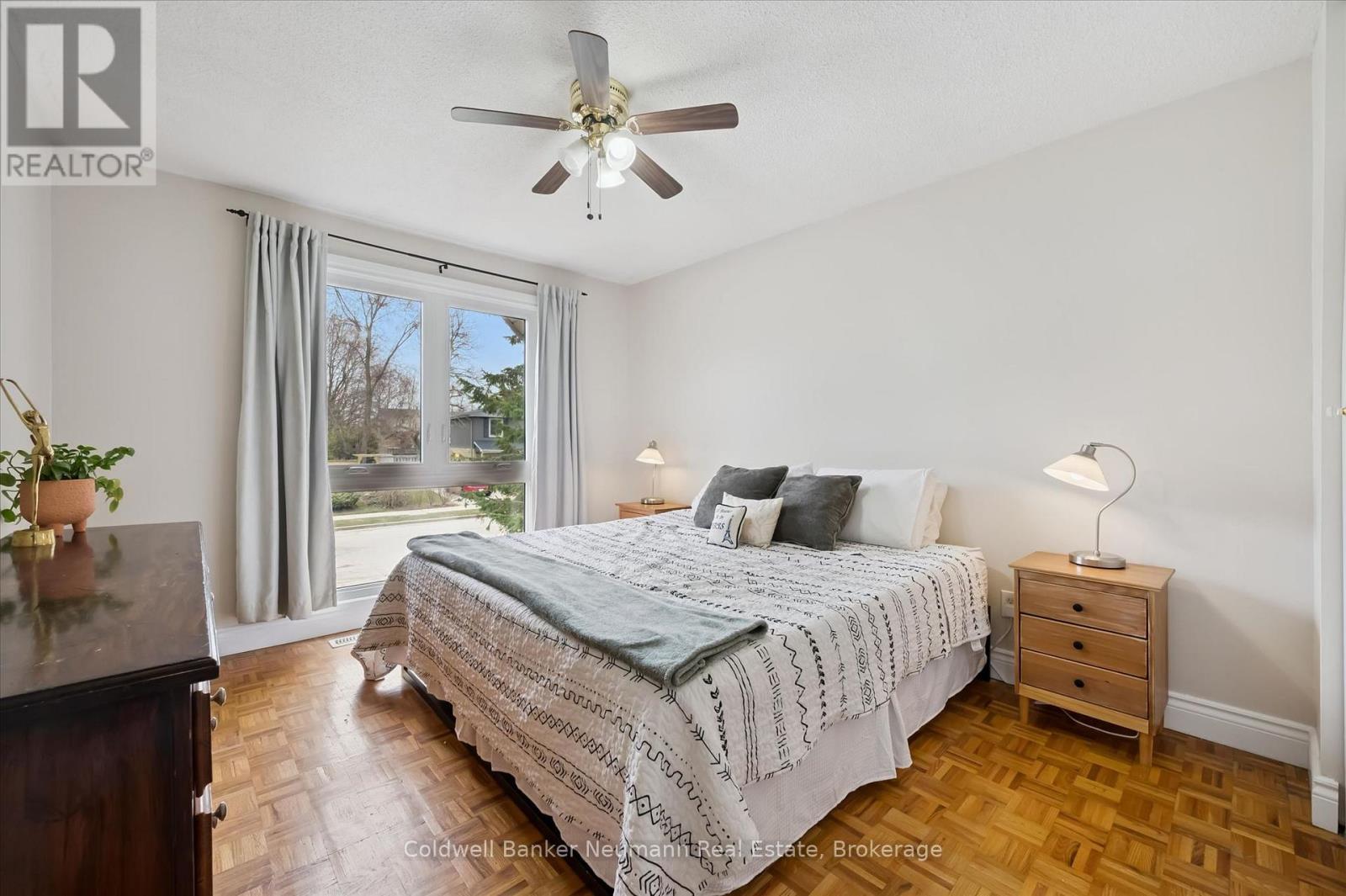 18 Gateway Drive, Guelph (Willow West/sugarbush/west Acres), Ontario  N1H 6W8 - Photo 17 - X12972162