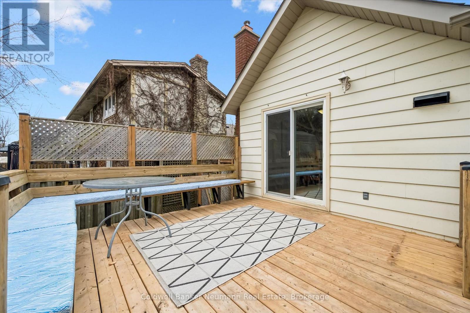 18 Gateway Drive, Guelph (Willow West/sugarbush/west Acres), Ontario  N1H 6W8 - Photo 25 - X12972162