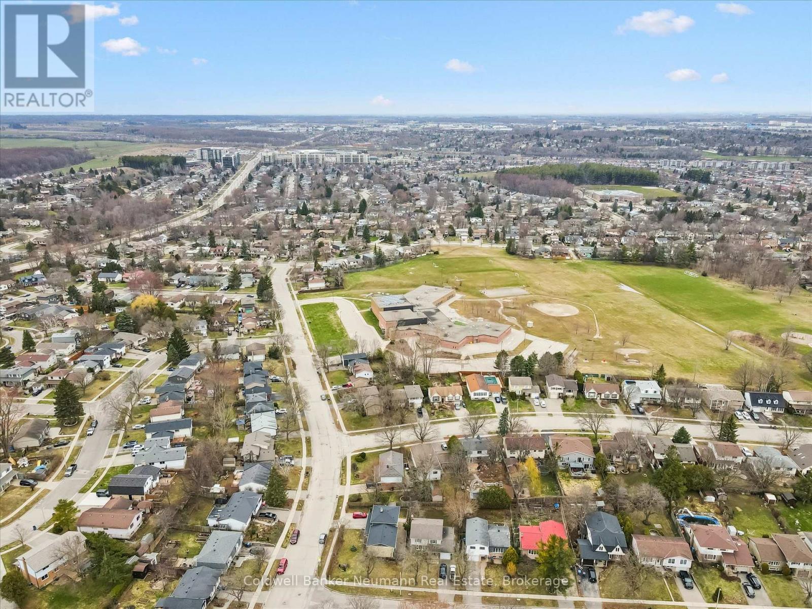 18 Gateway Drive, Guelph (Willow West/sugarbush/west Acres), Ontario  N1H 6W8 - Photo 38 - X12972162