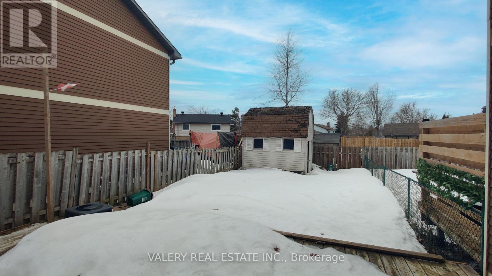 24 Lampman Ln Lane, Barrie, Ontario  L4N 5B1 - Photo 10 - S12971198