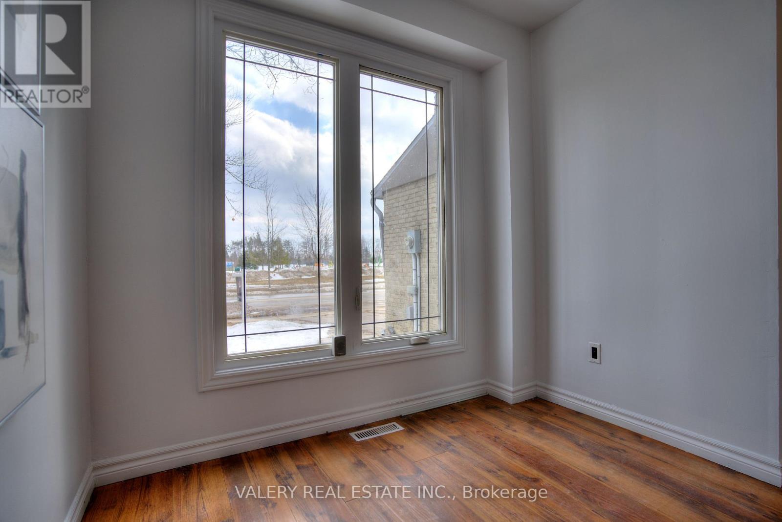 24 Lampman Ln Lane, Barrie, Ontario  L4N 5B1 - Photo 37 - S12971198