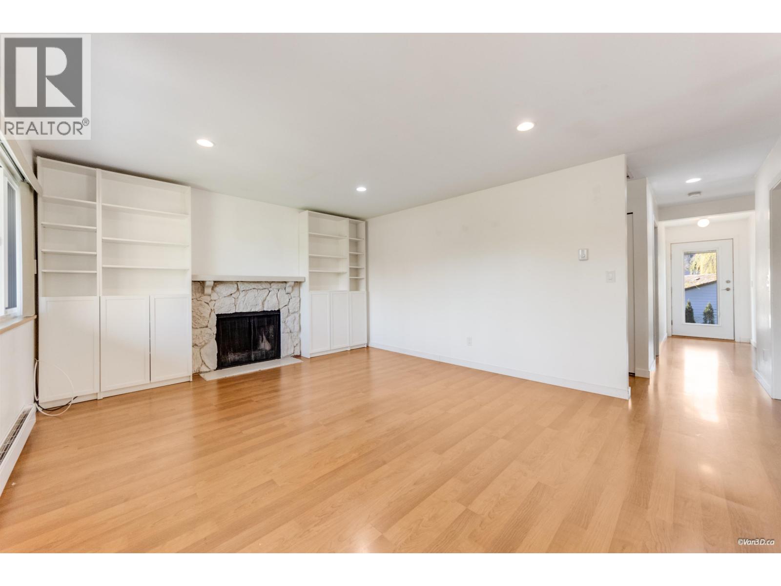 2974 Fleming Avenue, Coquitlam, British Columbia  V3C 4S3 - Photo 7 - R3107562