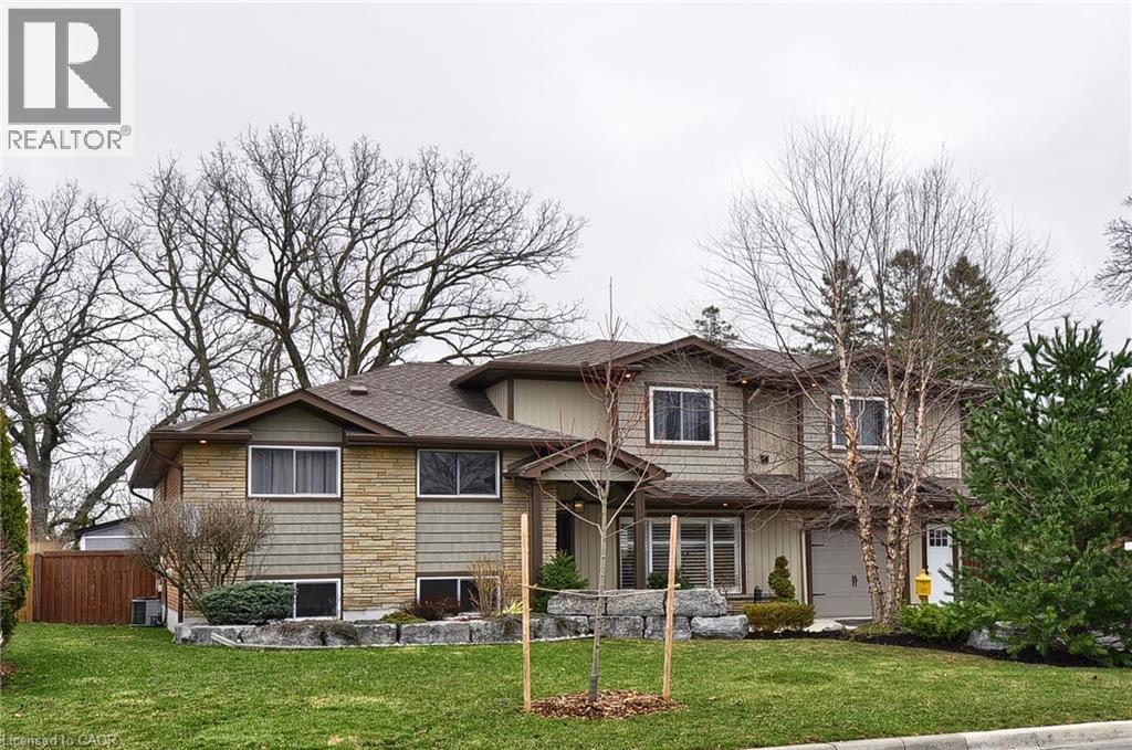 19 WOODLAND Drive, Cambridge, Ontario