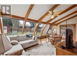 42 BANKFIELD DRIVE, Toronto, Ontario