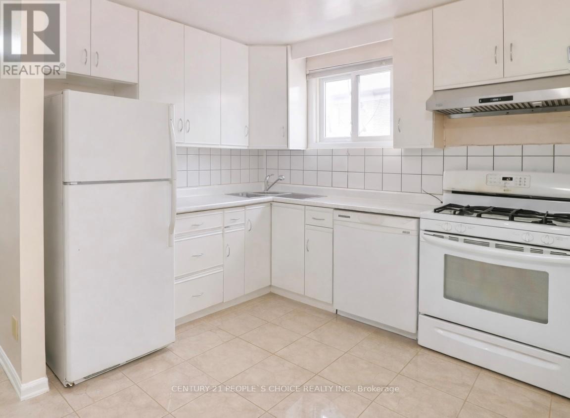 17 Seaborn Road, Brampton, Ontario  L6V 2B8 - Photo 10 - W12967886