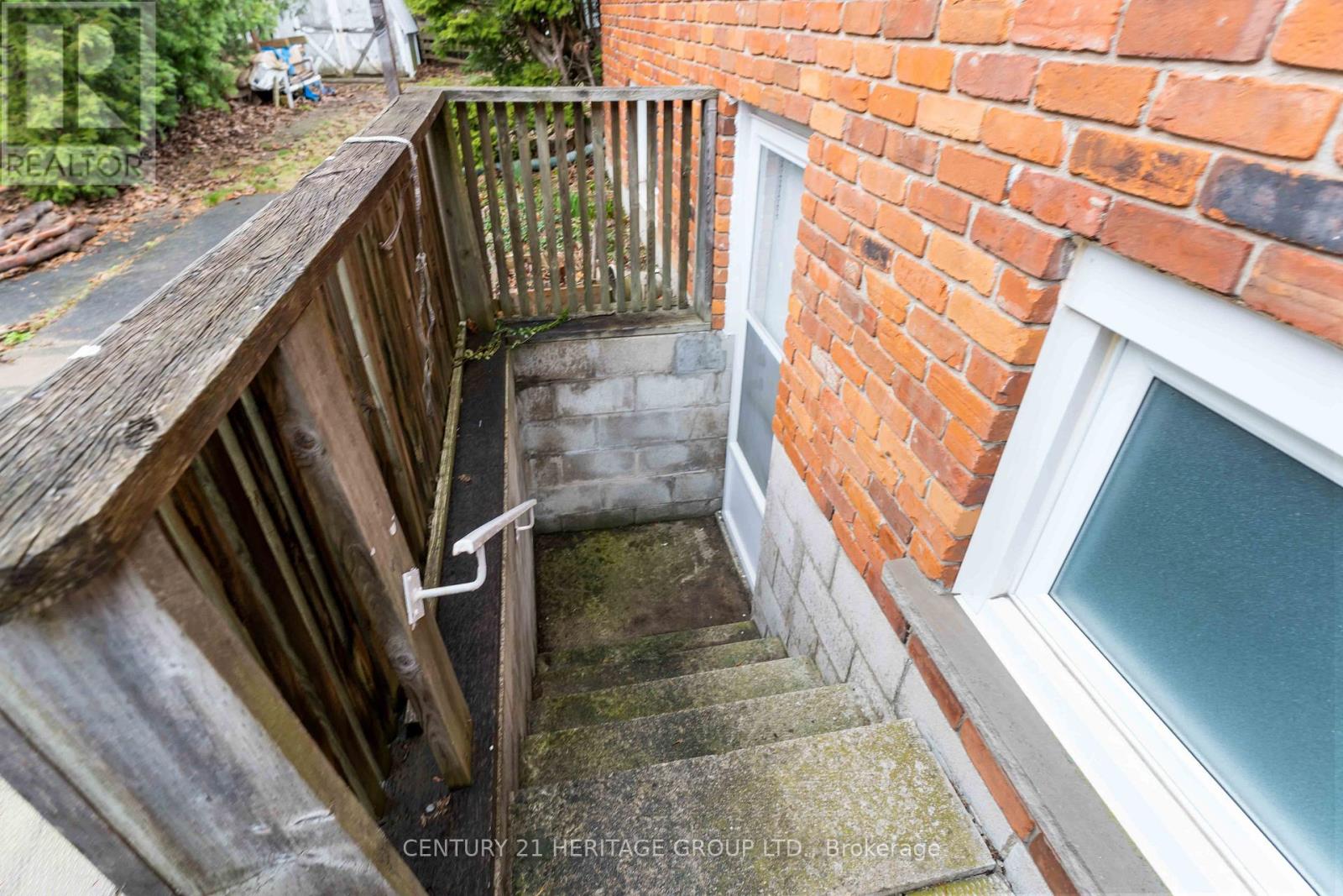 12 Roland Road, Hamilton, Ontario  L9B 1S6 - Photo 25 - X12971158