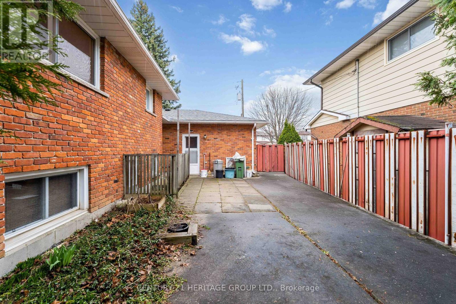 12 Roland Road, Hamilton, Ontario  L9B 1S6 - Photo 28 - X12971158