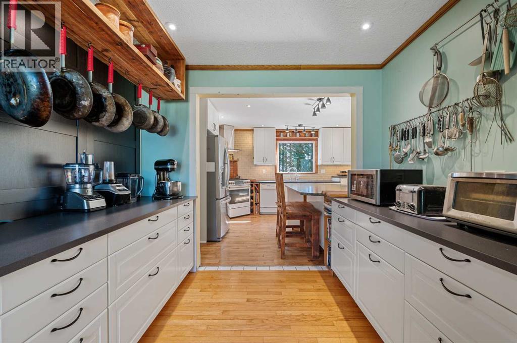 243003 Boundary Road, Rural Rocky View County, Alberta  T1X 2J7 - Photo 18 - A2282958