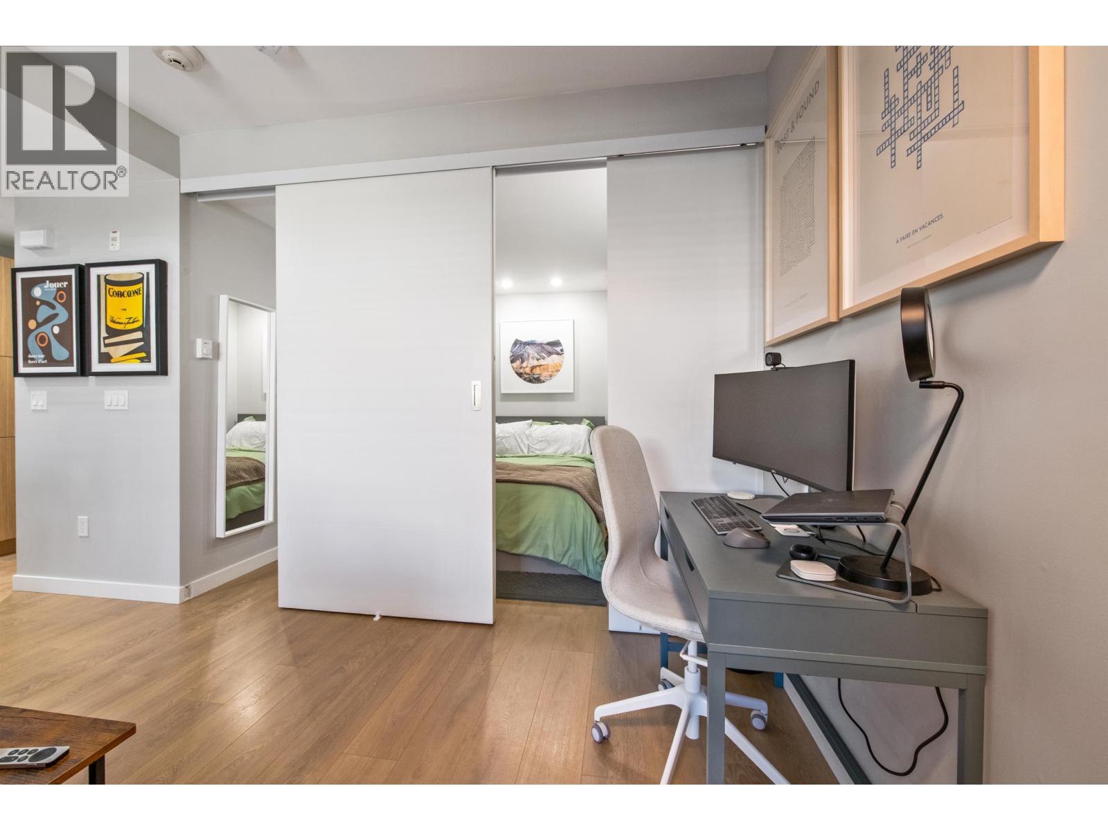 Listing Picture 13 of 21 : 1 3728 THURSTON STREET, Burnaby / 本拿比 - 魯藝地產 Yvonne Lu Group - MLS Medallion Club Member