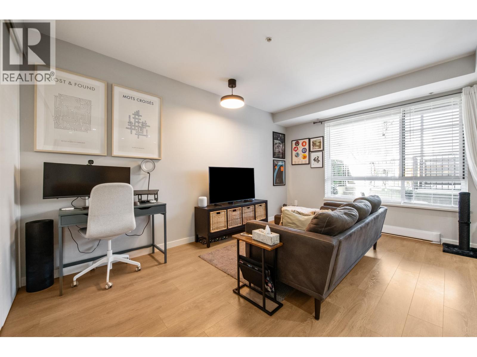 Listing Picture 7 of 21 : 1 3728 THURSTON STREET, Burnaby / 本拿比 - 魯藝地產 Yvonne Lu Group - MLS Medallion Club Member