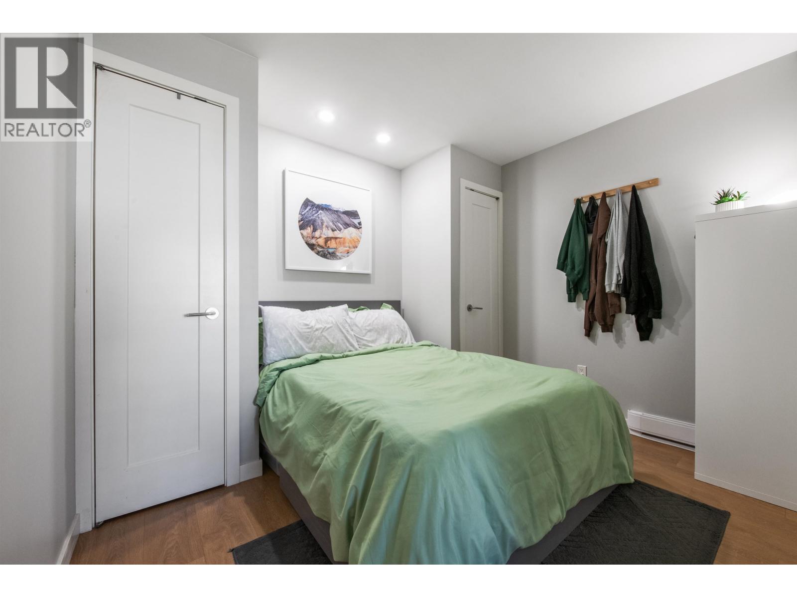 Listing Picture 11 of 21 : 1 3728 THURSTON STREET, Burnaby / 本拿比 - 魯藝地產 Yvonne Lu Group - MLS Medallion Club Member