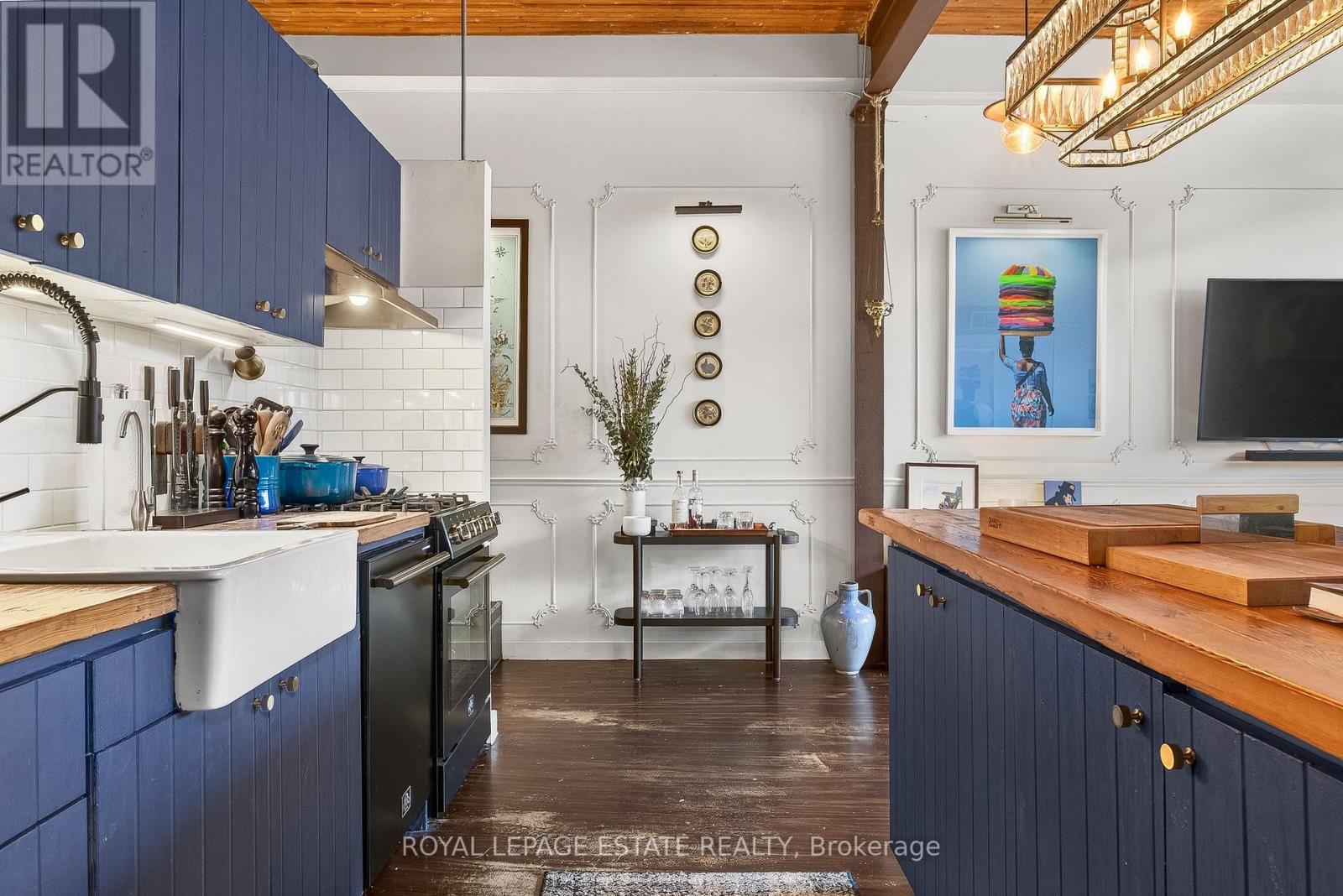 216 - 365 Dundas Street E, Toronto, Ontario  M5A 4R9 - Photo 16 - C12971970