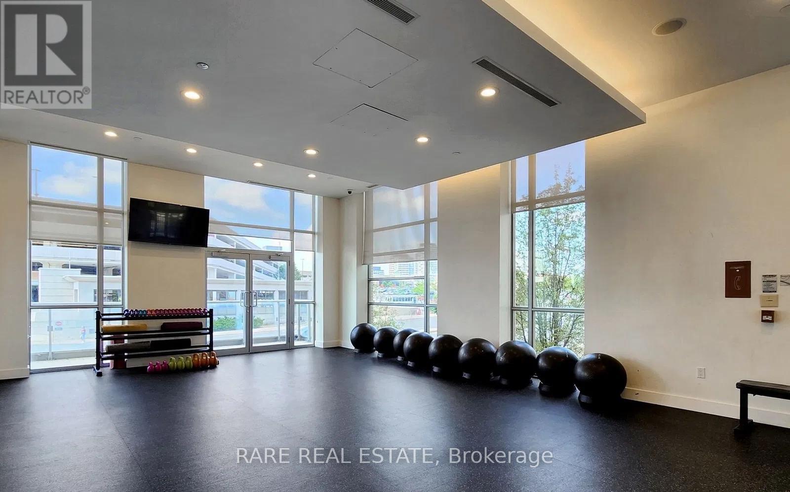 2006 - 70 Forest Manor Road, Toronto, Ontario  M2J 0A9 - Photo 28 - C12972016