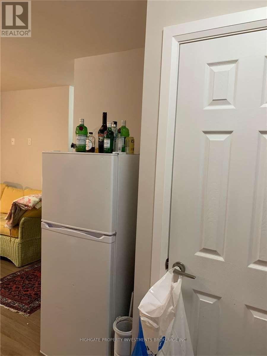 C - 835 Bloor Street W, Toronto, Ontario  M6G 1M1 - Photo 4 - C12972034