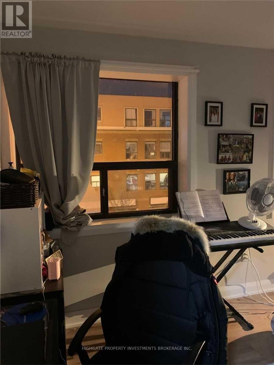 C - 835 Bloor Street W, Toronto, Ontario  M6G 1M1 - Photo 7 - C12972034