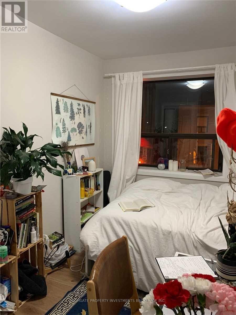 C - 835 Bloor Street W, Toronto, Ontario  M6G 1M1 - Photo 8 - C12972034