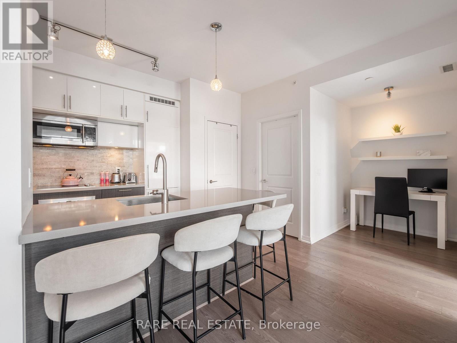 2007 - 8 Mercer Street, Toronto, Ontario  M5V 0C4 - Photo 2 - C12972038