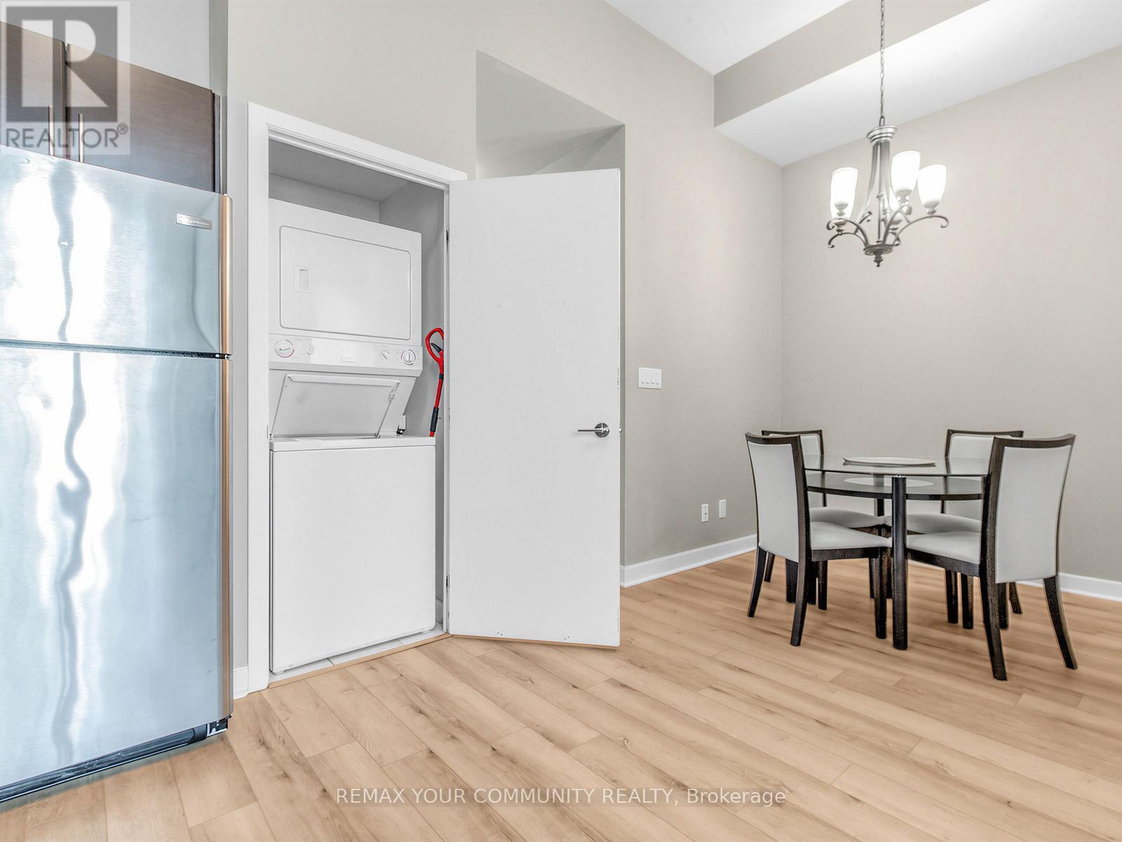 202 - 18 Harbour Street, Toronto, Ontario  M5J 2Z6 - Photo 15 - C12972044