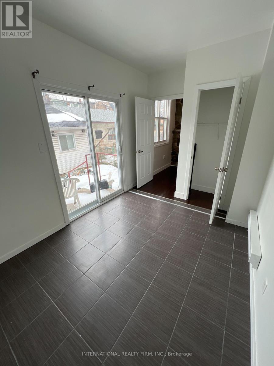 Unit 1 - 159 Montrose Avenue, Toronto, Ontario  M6J 2T6 - Photo 5 - C12972102