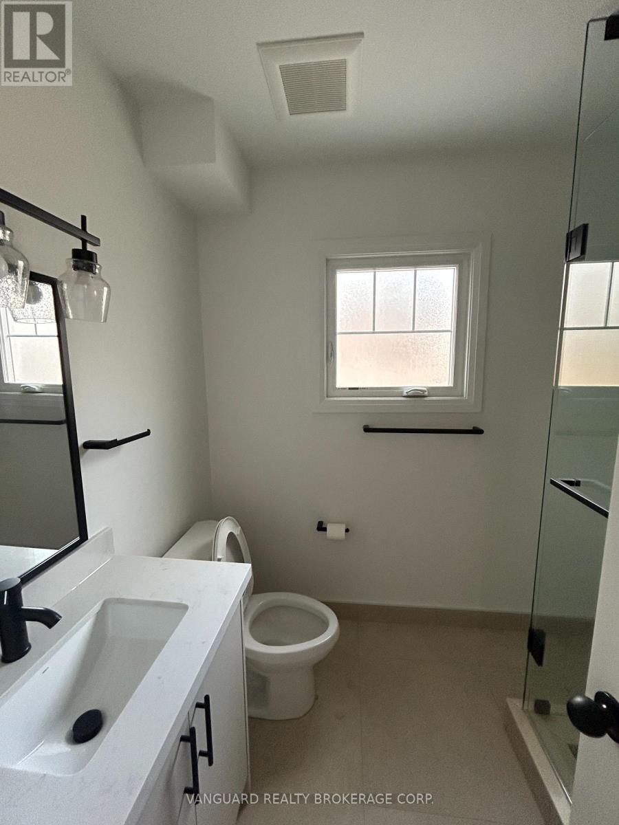 A - 12 Franklin Avenue, Toronto, Ontario  M2N 1B6 - Photo 6 - C12972108