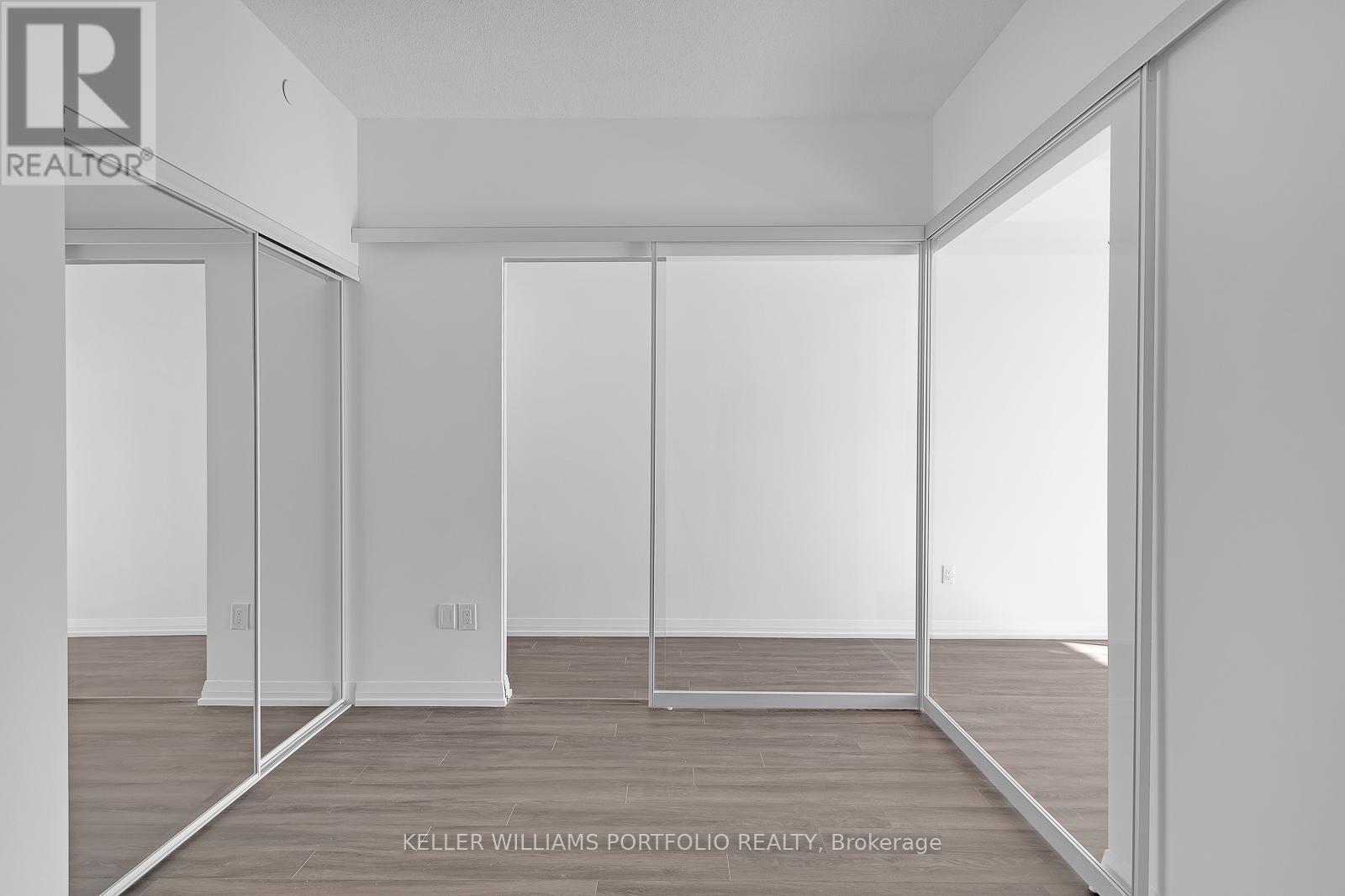 2805 - 75 Canterbury Place, Toronto, Ontario  M2N 0L2 - Photo 16 - C12972112