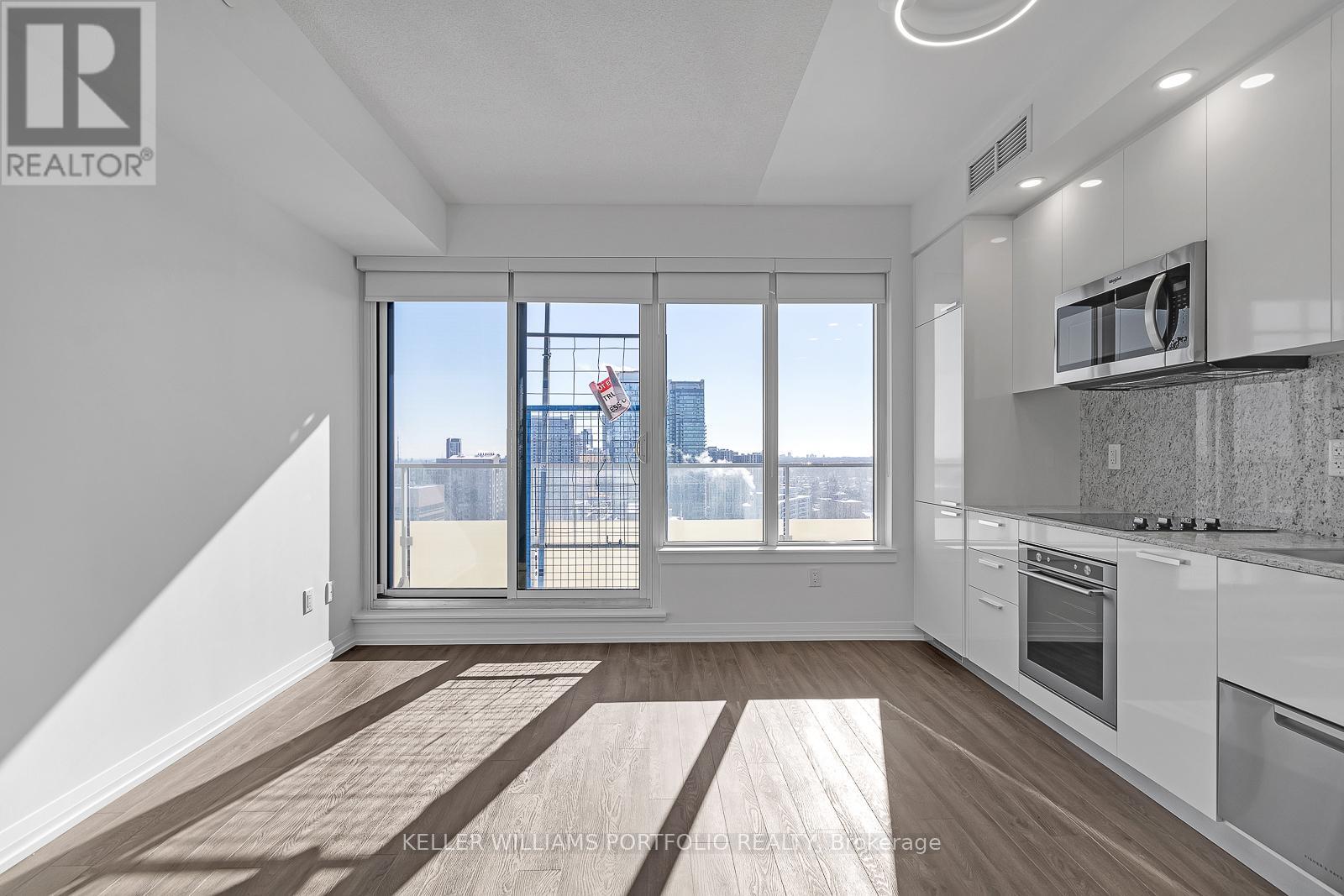 2805 - 75 Canterbury Place, Toronto, Ontario  M2N 0L2 - Photo 5 - C12972112