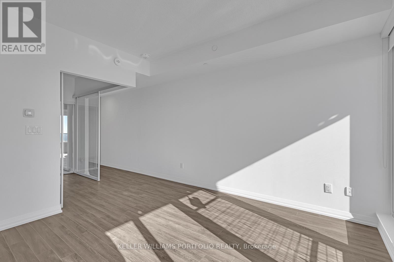 2805 - 75 Canterbury Place, Toronto, Ontario  M2N 0L2 - Photo 8 - C12972112