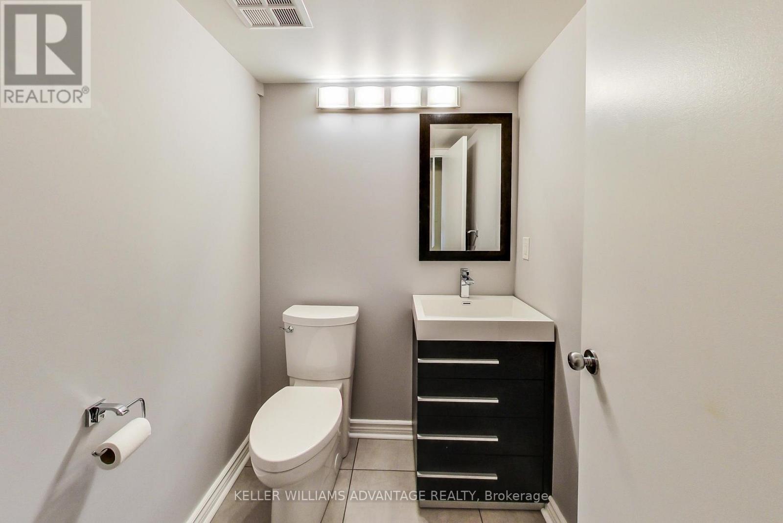 810 - 1029 King Street W, Toronto, Ontario  M6K 3M9 - Photo 17 - C12972122