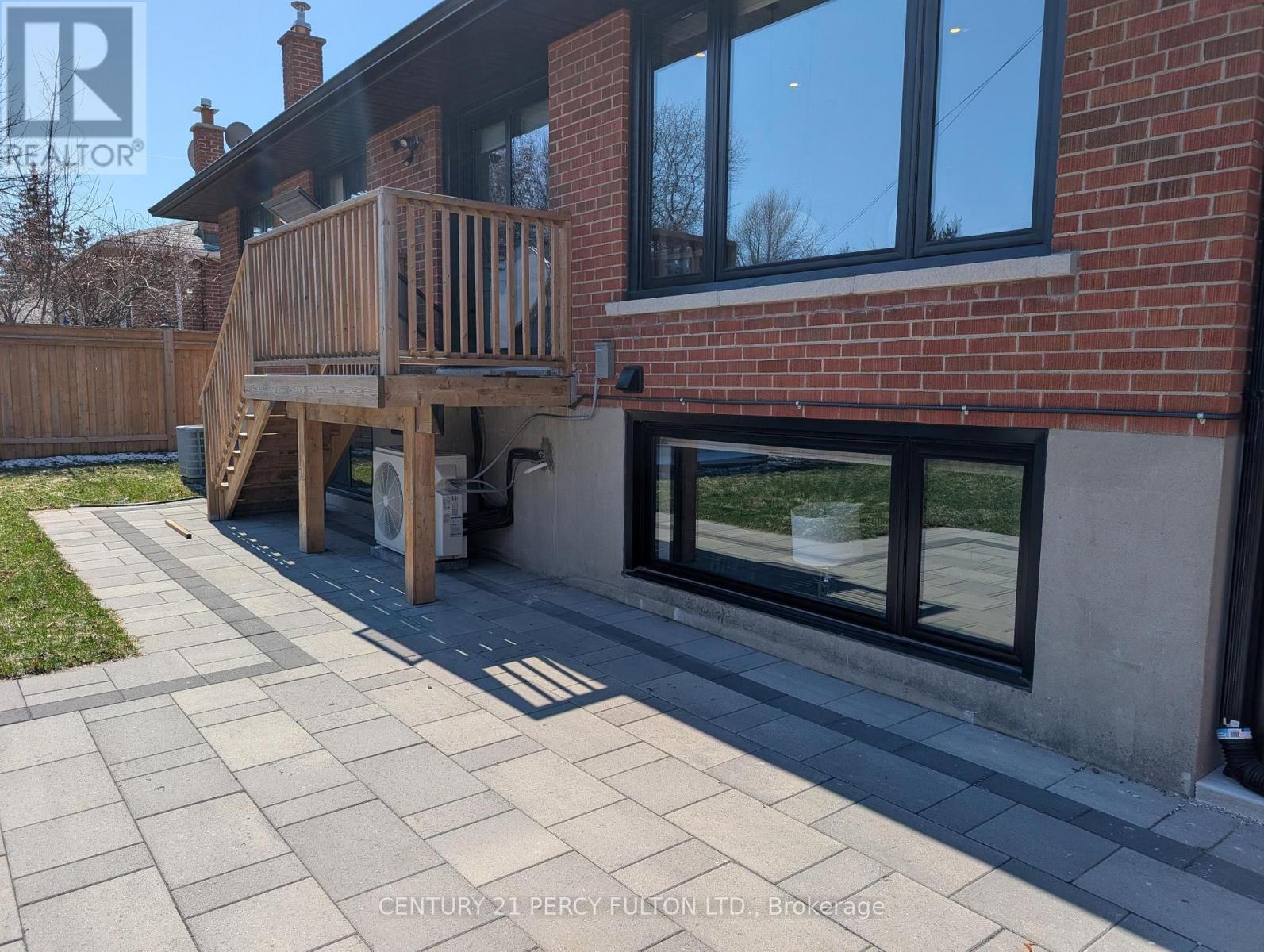 171 Sloane Avenue, Toronto, Ontario  M4A 2C2 - Photo 3 - C12972144