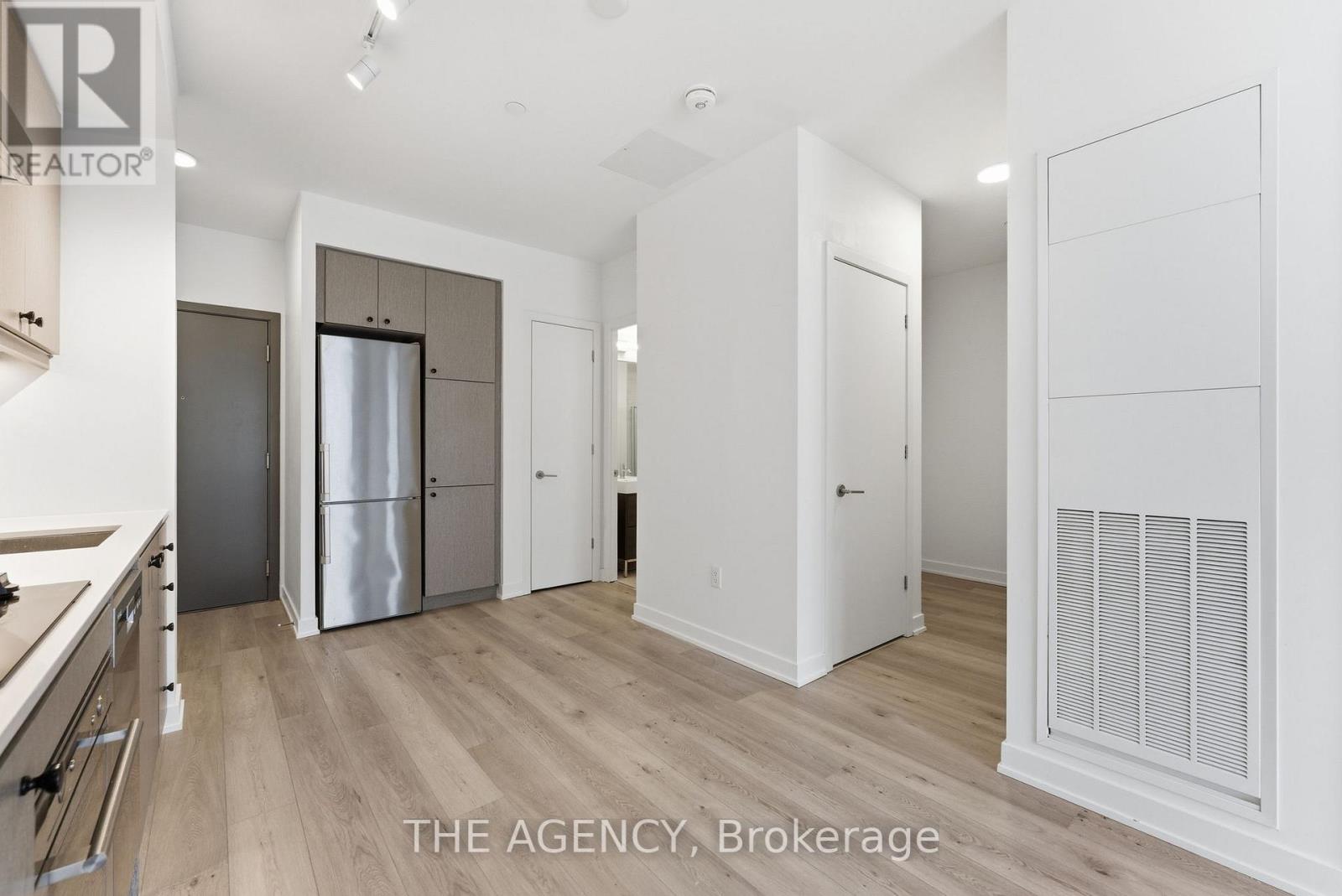 511 - 9 Tecumseth Street, Toronto, Ontario  M5V 0S5 - Photo 5 - C12972186