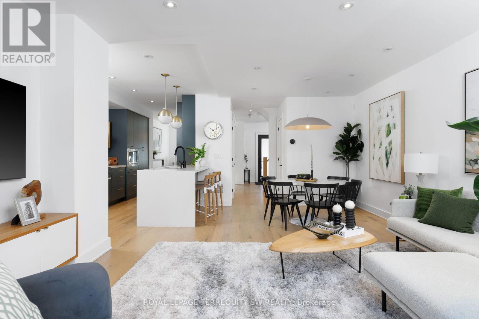 96 Summerhill Avenue, Toronto, Ontario  M4T 1B2 - Photo 13 - C12972212